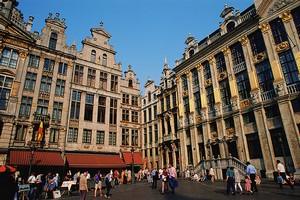 Location de voiture à prix abordable à Bruxelles ✓ Nos offres de location de voiture incluent l'assurance ✓ et kilométrage illimité ✓ sur la plupart des destinations!