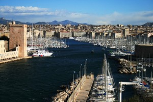 Location de voiture à prix abordable à Marseille ✓ Nos offres de location de voiture incluent l'assurance ✓ et kilométrage illimité ✓ sur la plupart des destinations!