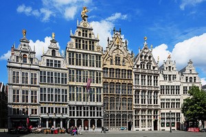 Location de voiture à prix abordable à Anvers ✓ Nos offres de location de voiture incluent l'assurance ✓ et kilométrage illimité ✓ sur la plupart des destinations!